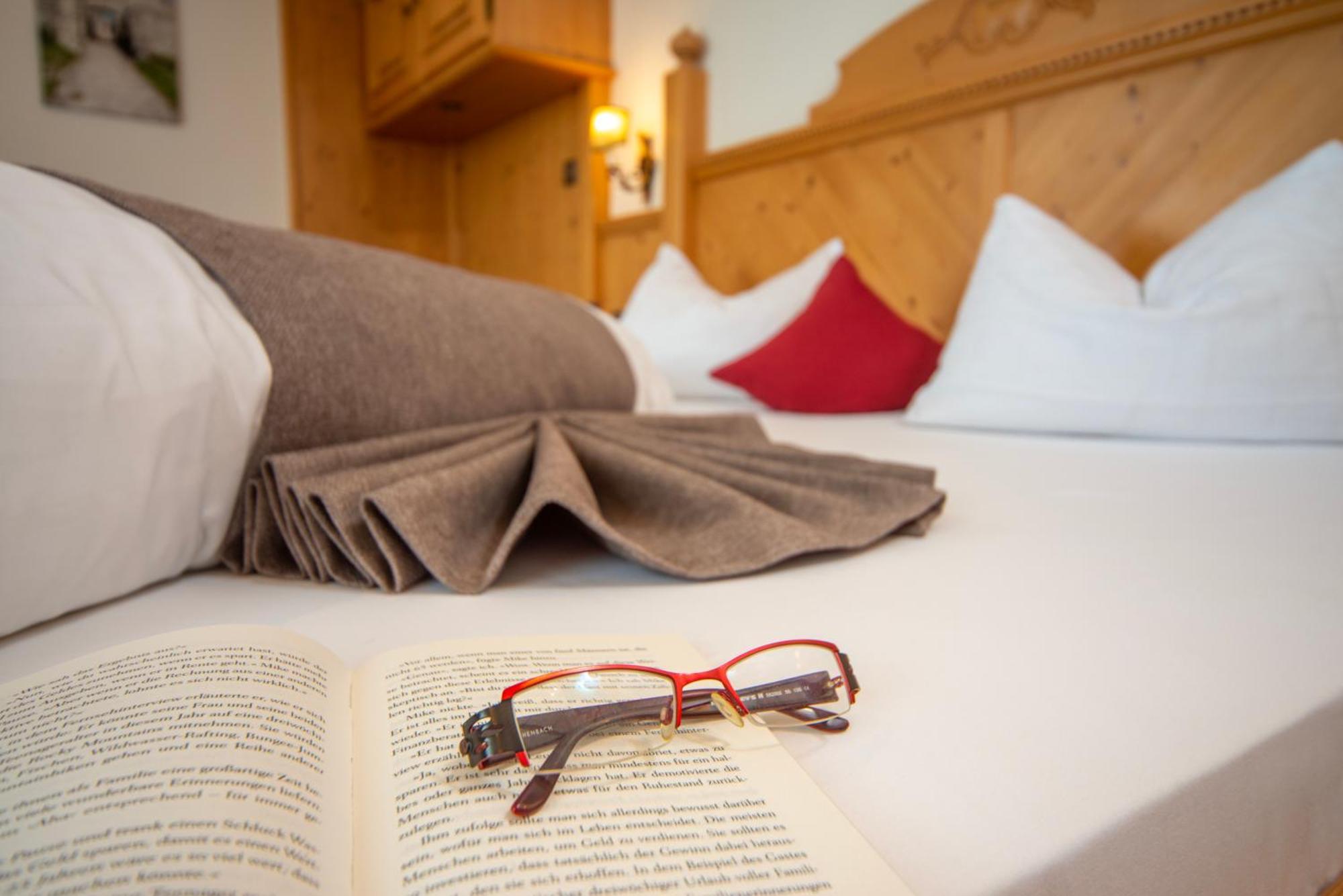 Landhotel Gockelwirt Eisenberg  Extérieur photo
