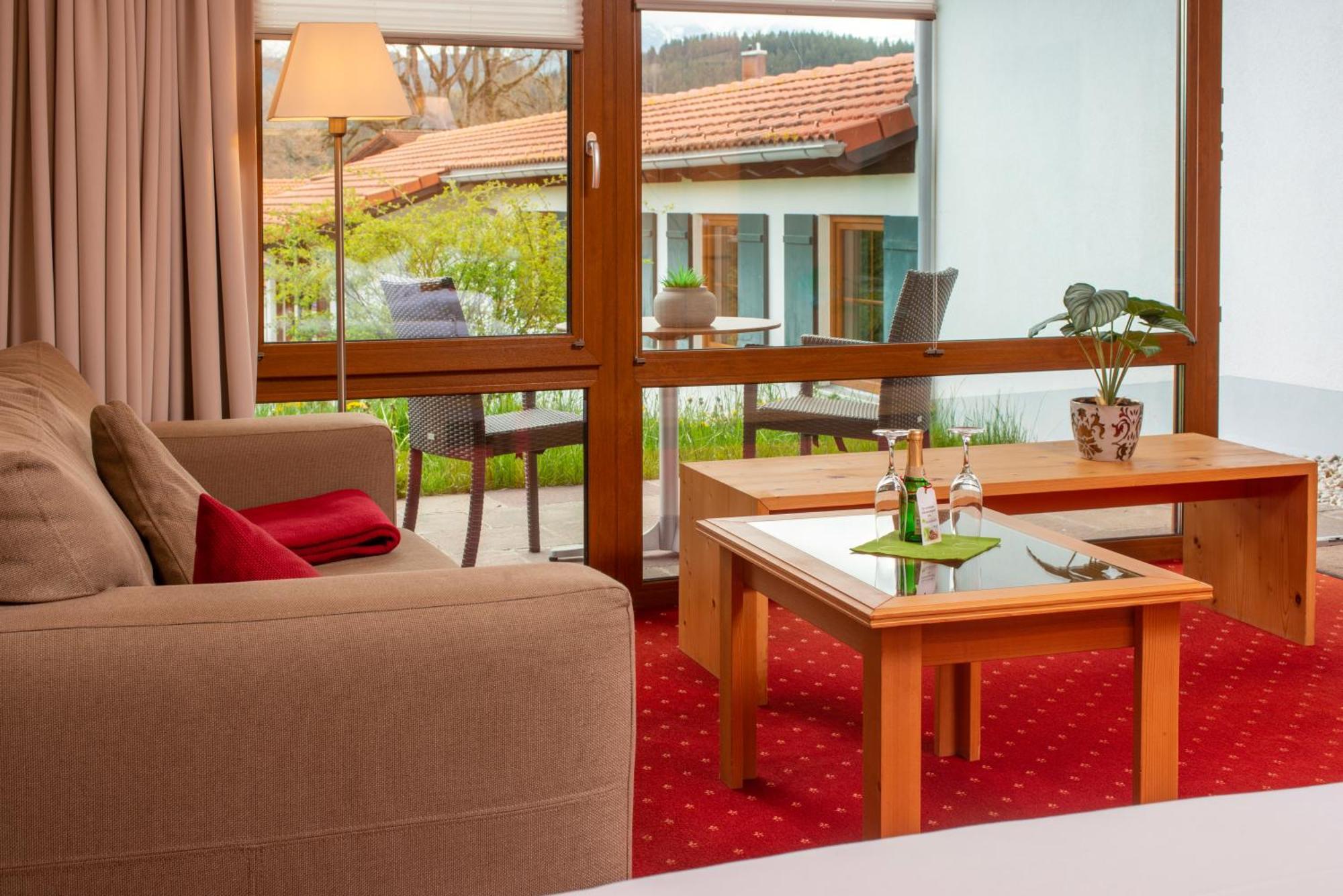 Landhotel Gockelwirt Eisenberg  Extérieur photo