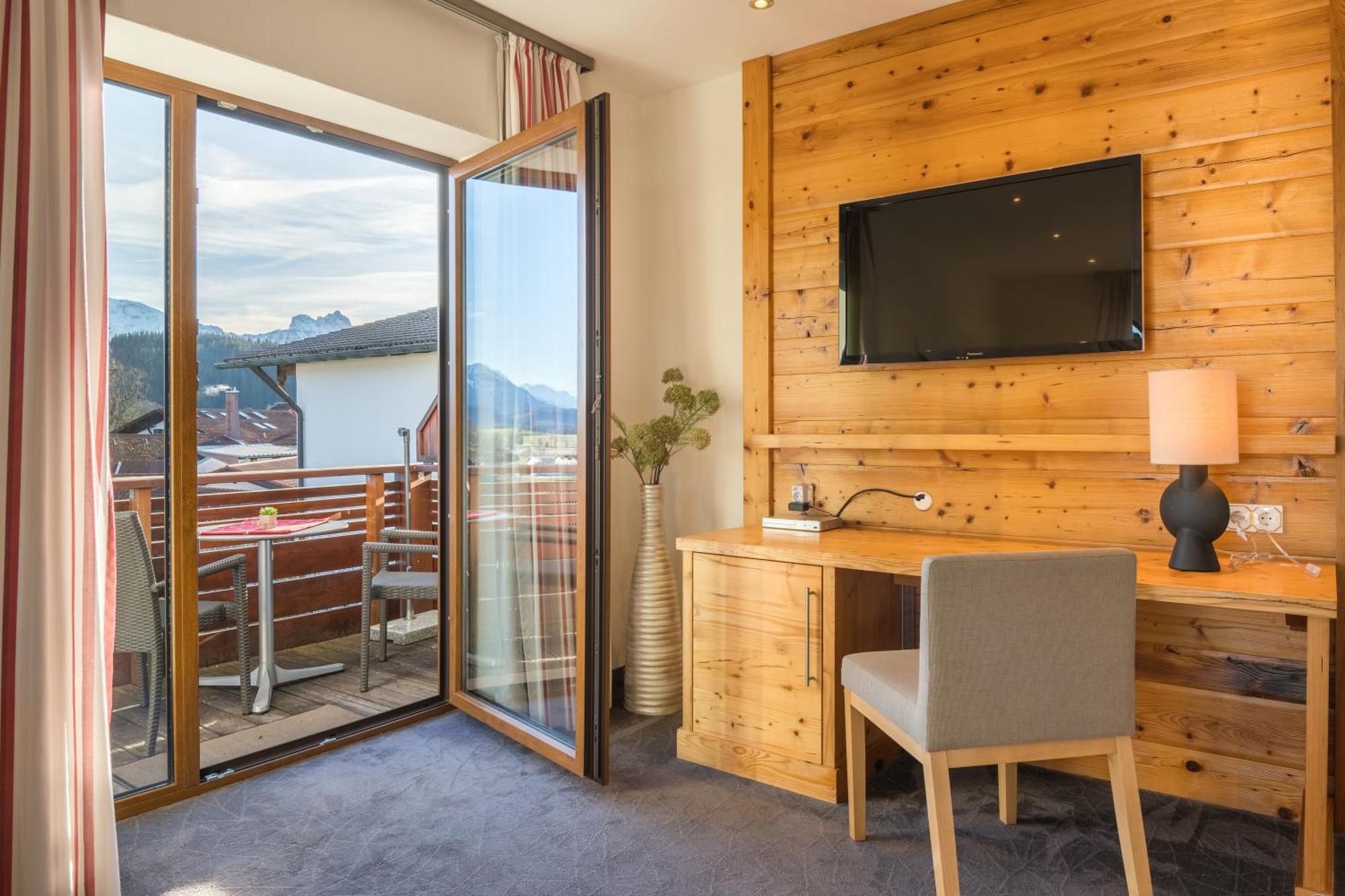 Landhotel Gockelwirt Eisenberg  Extérieur photo