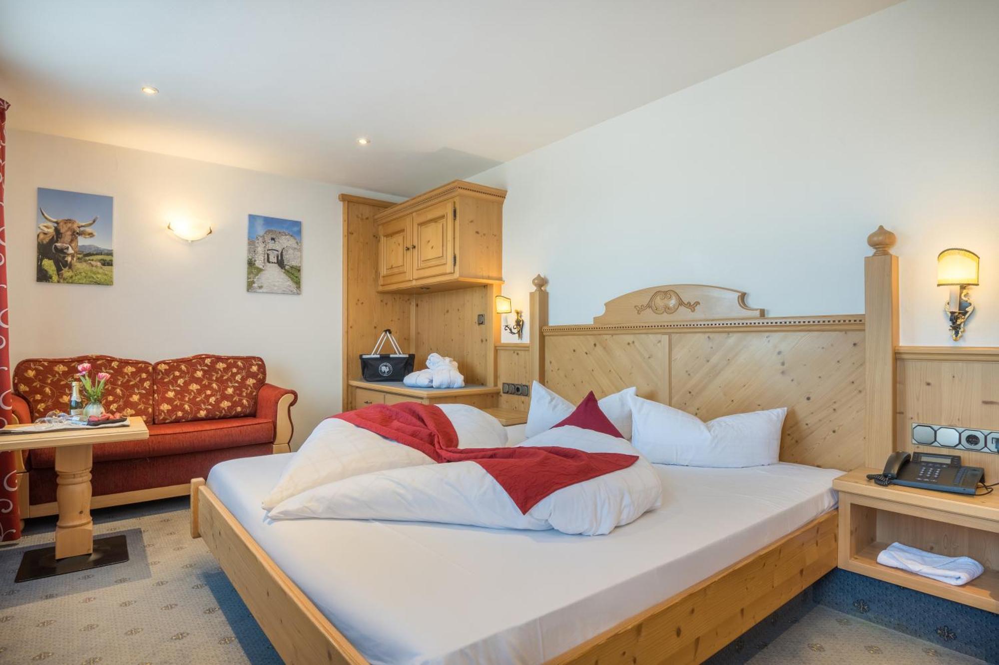 Landhotel Gockelwirt Eisenberg  Extérieur photo
